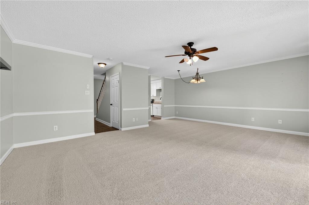 129 River Point Dr Property Photo 7