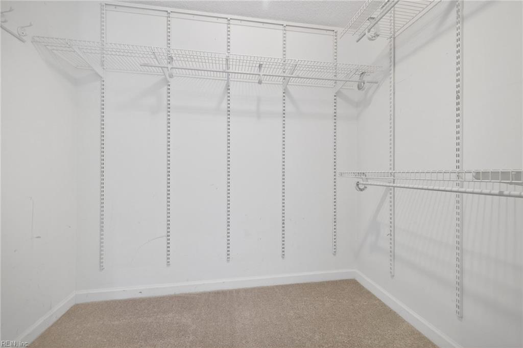 129 River Point Dr Property Photo 14