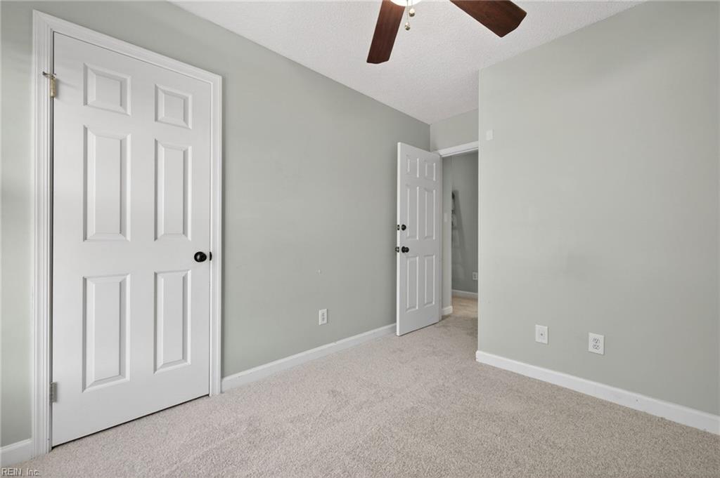129 River Point Dr Property Photo 19