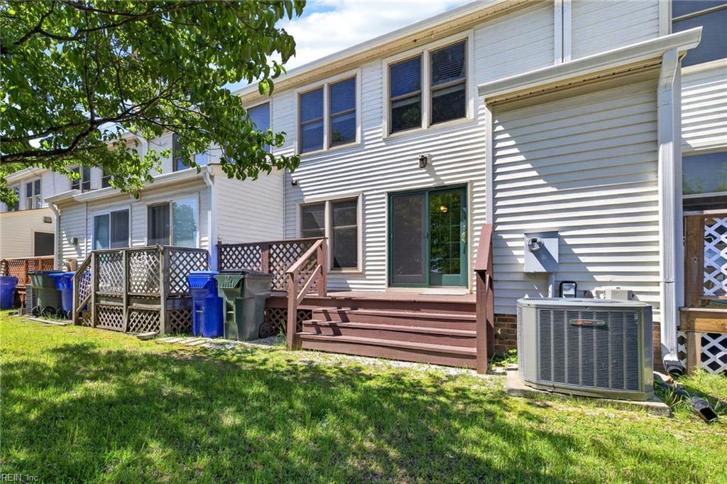 129 River Point Dr Property Photo 23