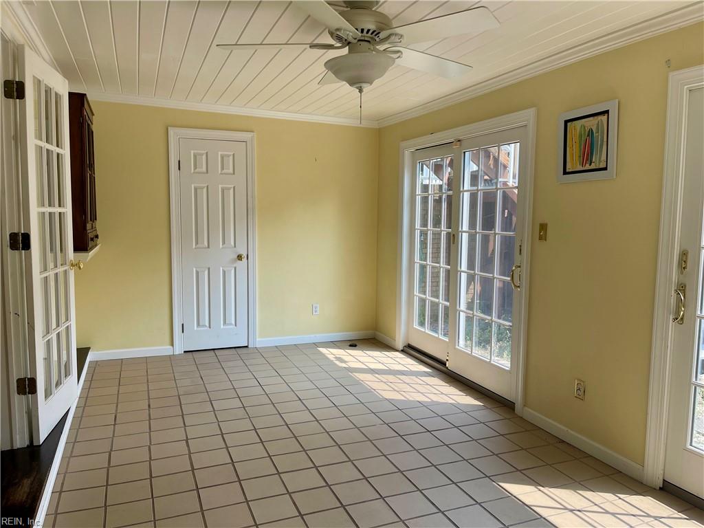 2402 Whaler Ct Property Photo 13