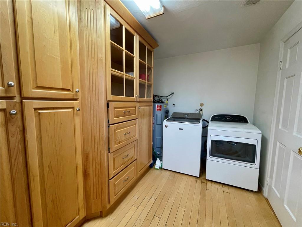 2402 Whaler Ct Property Photo 15