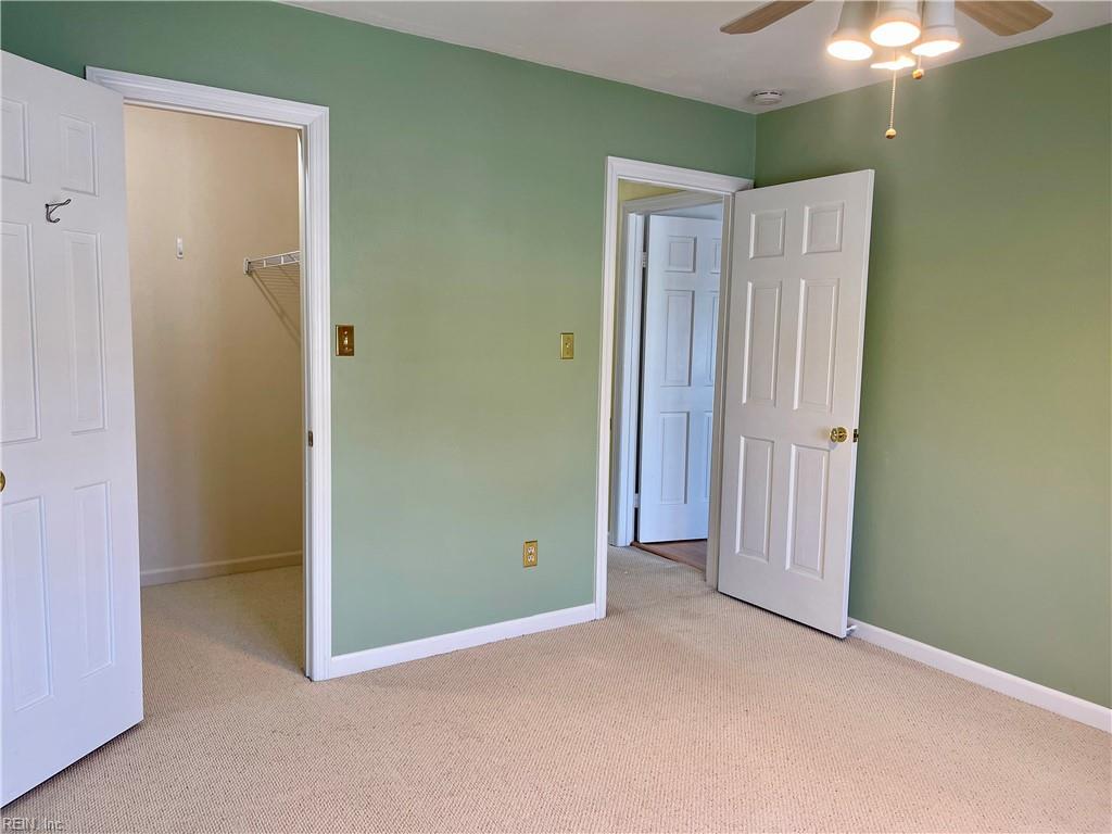 2402 Whaler Ct Property Photo 18