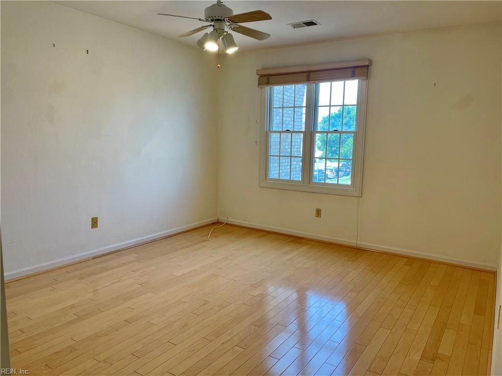 2402 Whaler Ct Property Photo 19