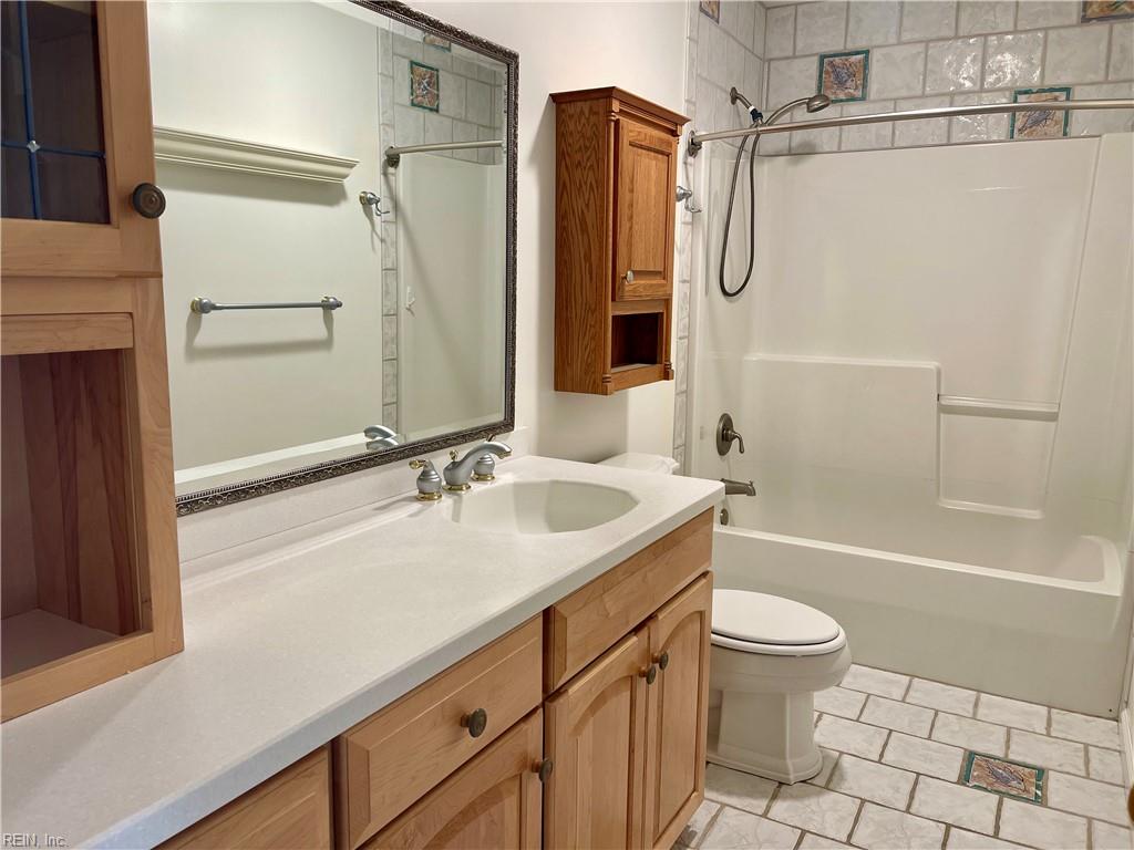 2402 Whaler Ct Property Photo 21