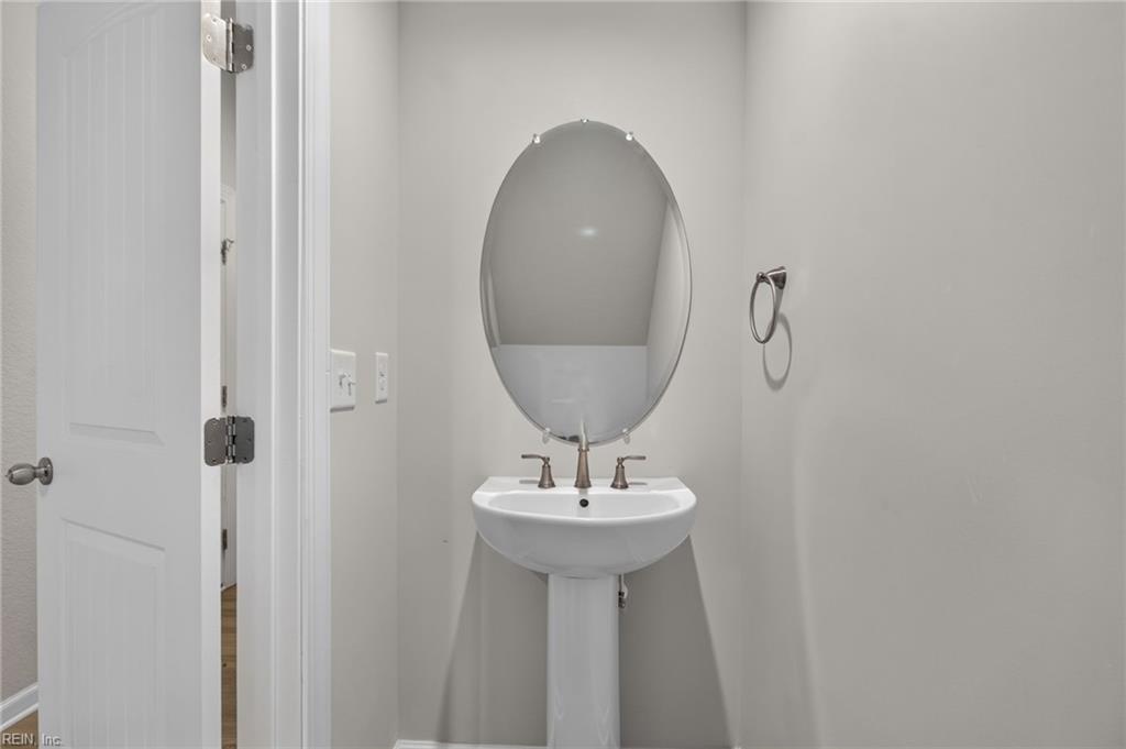433 Asuza St Property Photo 19