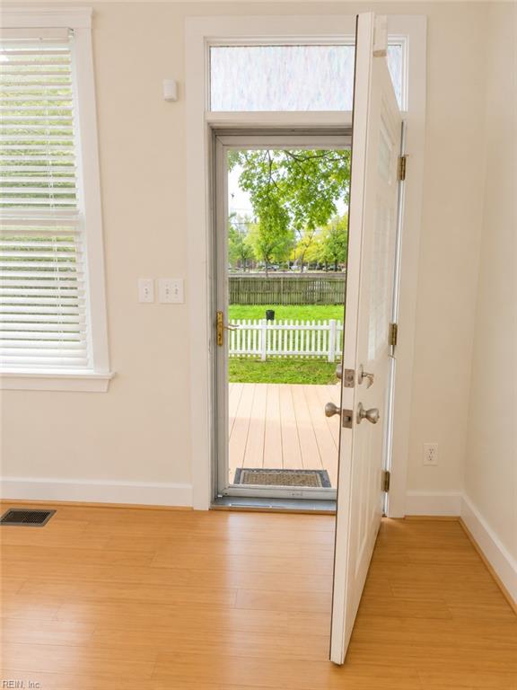 1512 Porter St Property Photo 8