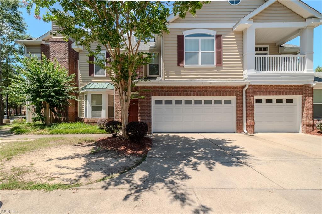 704 River Rock Way Property Photo 2