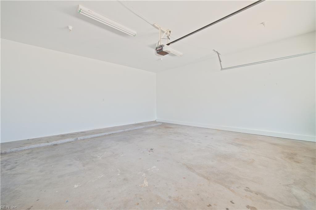 704 River Rock Way Property Photo 12