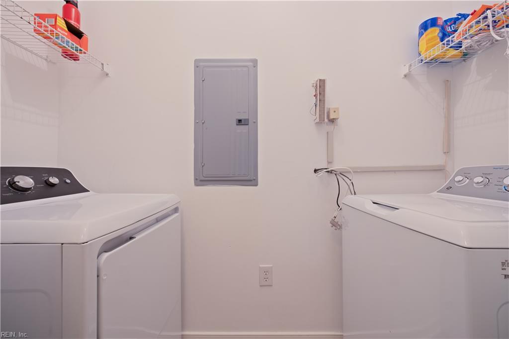 704 River Rock Way Property Photo 14