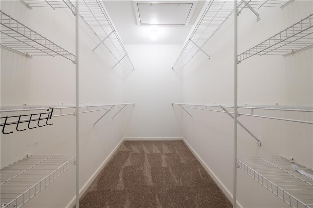 704 River Rock Way Property Photo 17