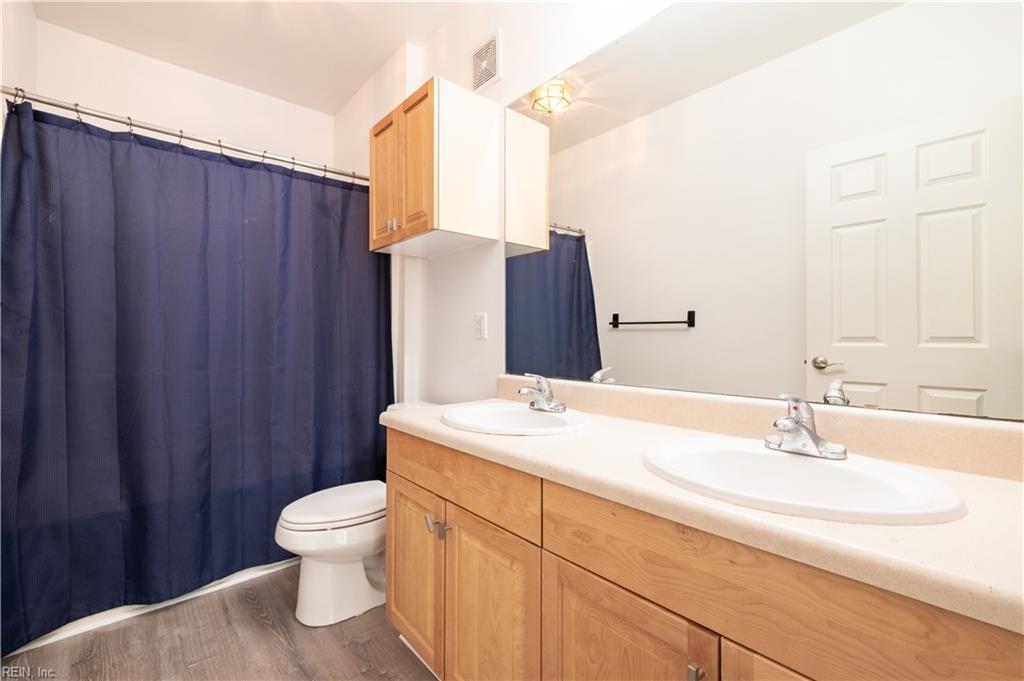 704 River Rock Way Property Photo 18