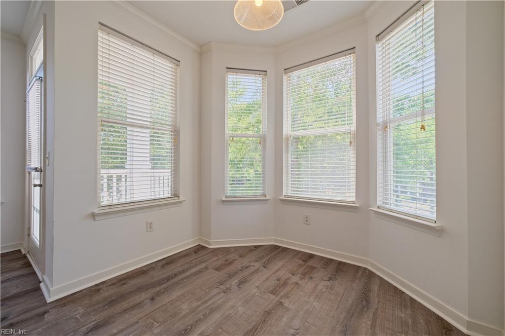 704 River Rock Way Property Photo 27