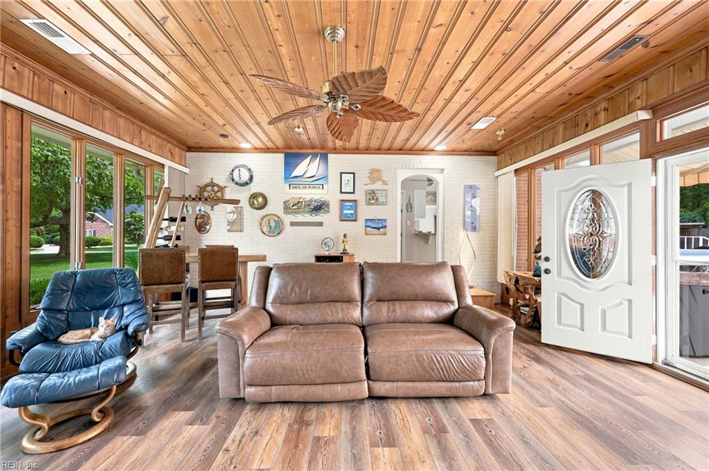 4201 Hermitage Rd Property Photo 14