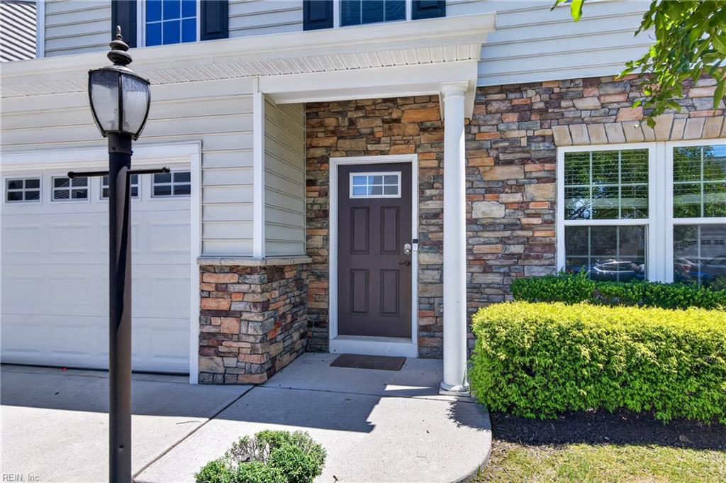 10843 White Dogwood Dr Property Photo 3