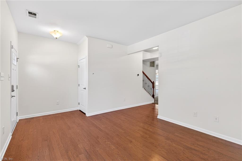 10843 White Dogwood Dr Property Photo 6