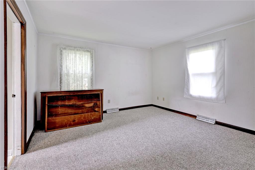 129 Mirror Lake Dr Property Photo 15