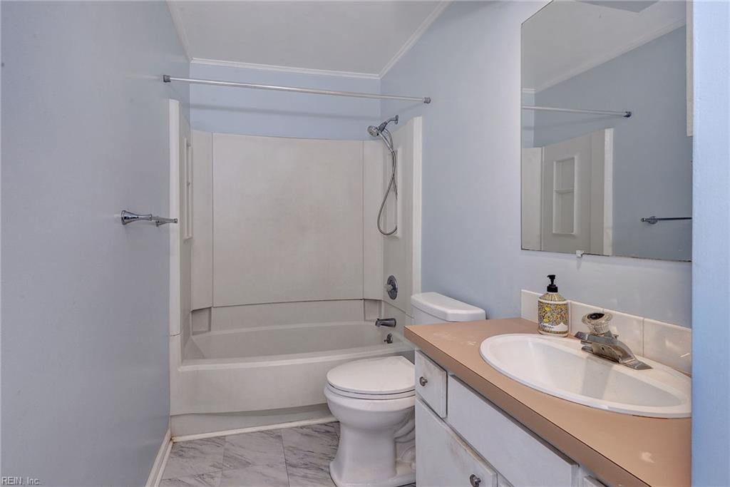 129 Mirror Lake Dr Property Photo 21