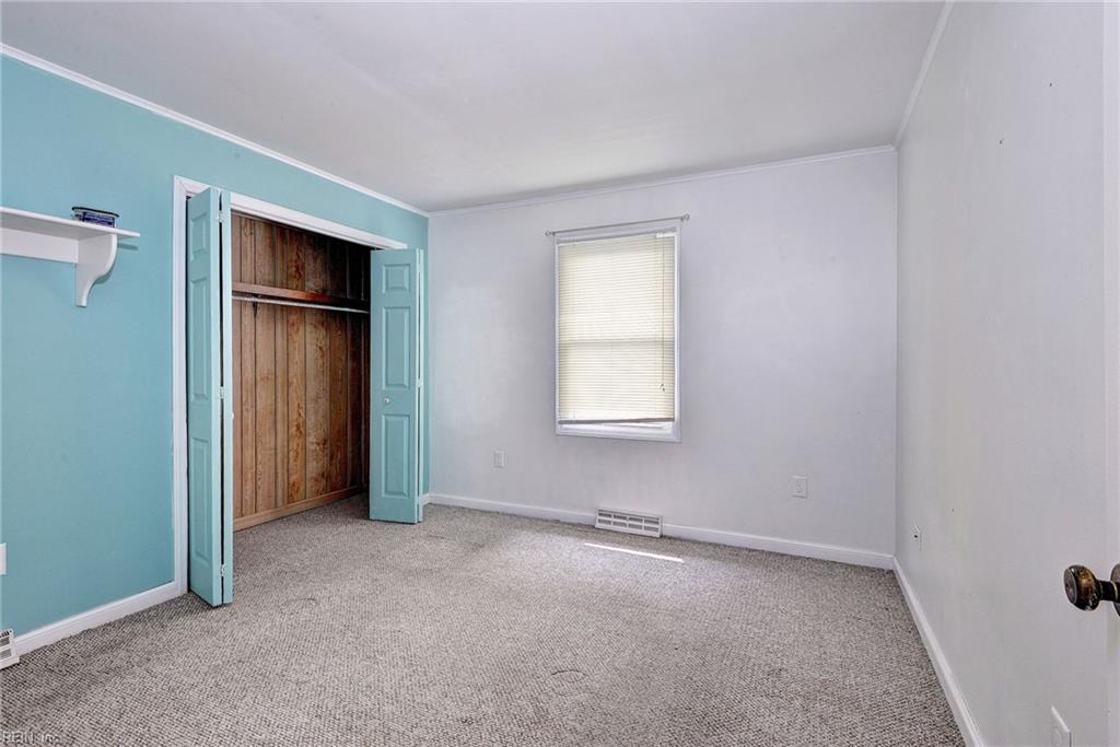 129 Mirror Lake Dr Property Photo 22