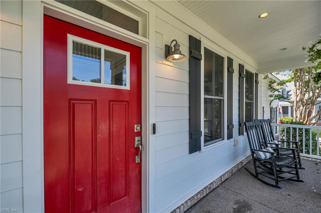116 Colonial Way Property Photo 3
