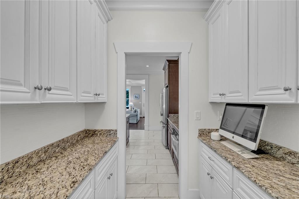 116 Colonial Way Property Photo 12