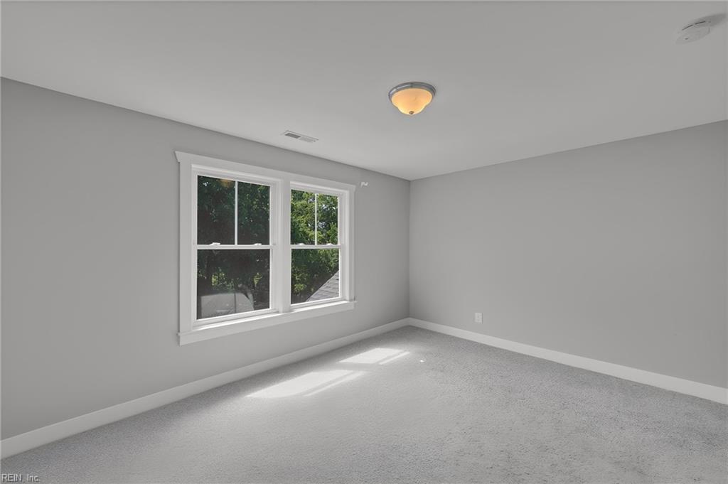 116 Colonial Way Property Photo 33