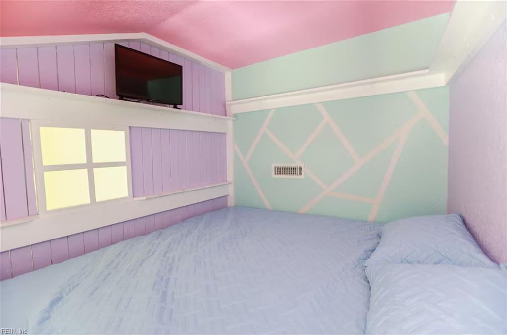 413 22nd St Property Photo 44