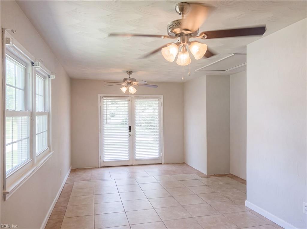 4307 Greenwood Dr Property Photo 8