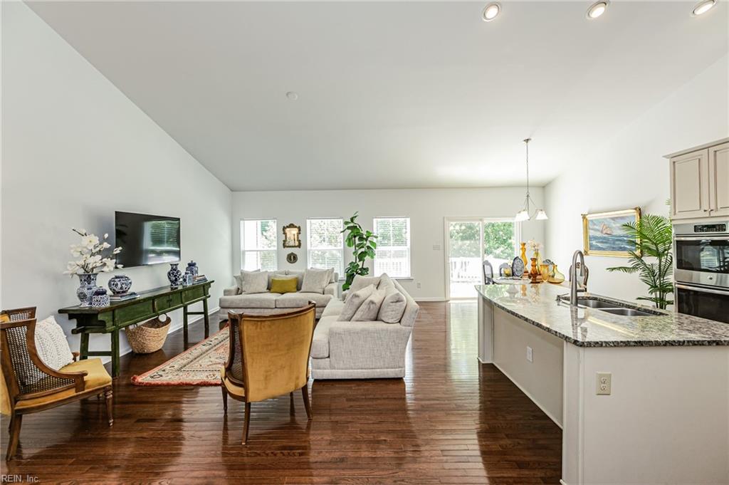 7435 Wicks Rd Property Photo 8