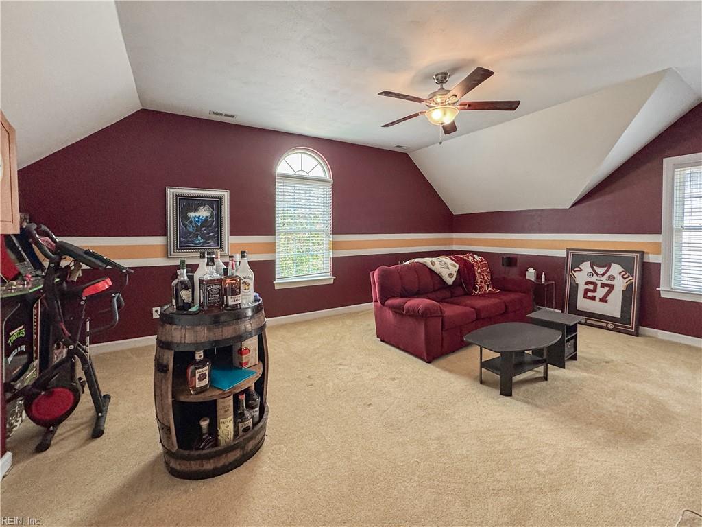208 Leicester Ct Property Photo 32