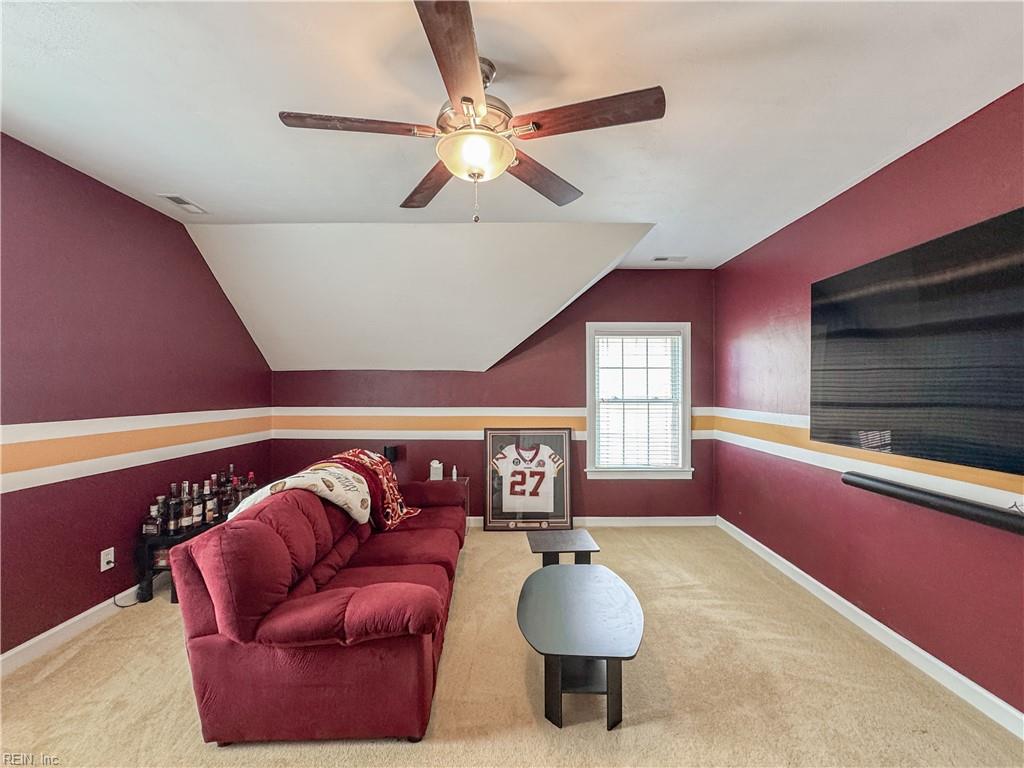 208 Leicester Ct Property Photo 33