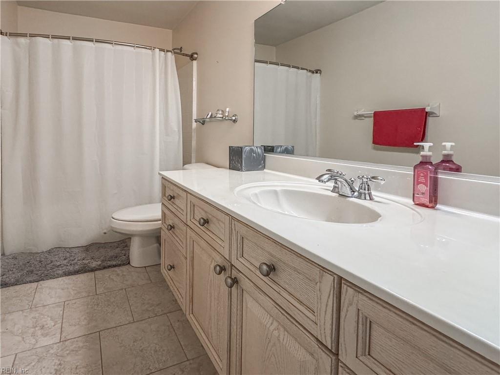 208 Leicester Ct Property Photo 35