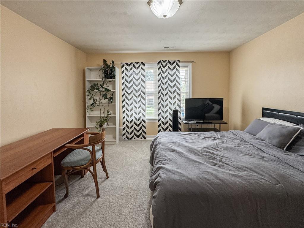 208 Leicester Ct Property Photo 36