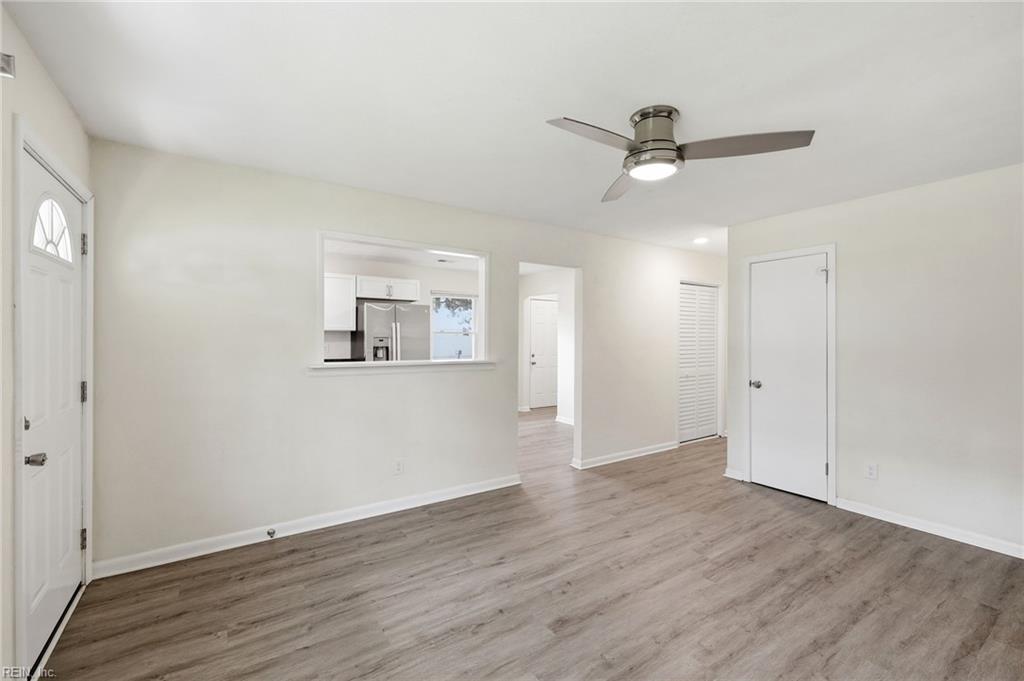 2301 Rush St Property Photo 5
