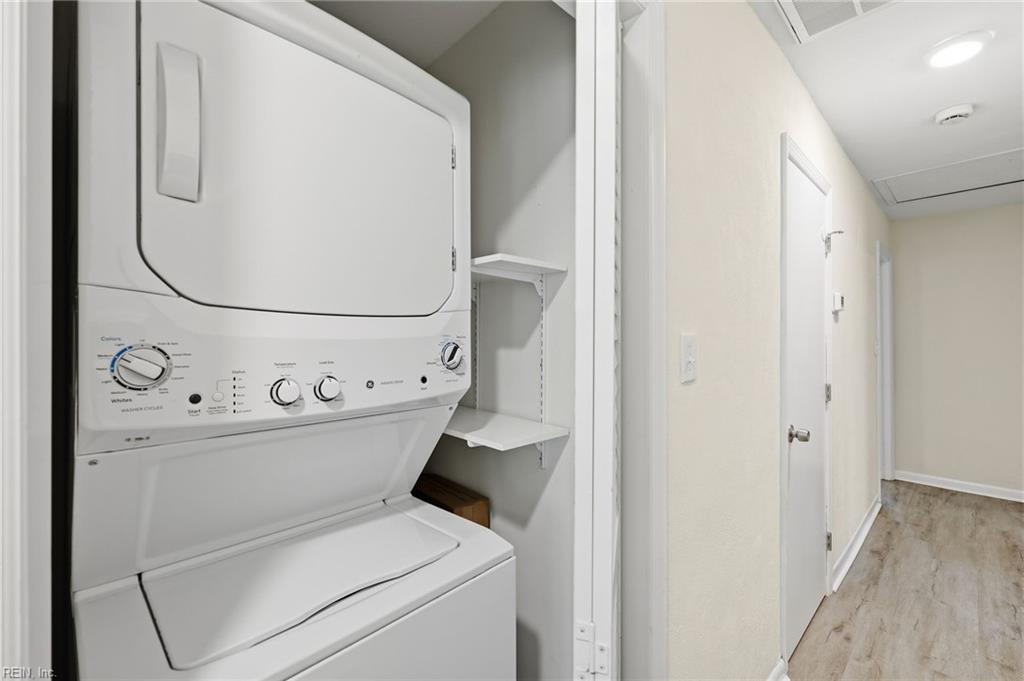 2301 Rush St Property Photo 14