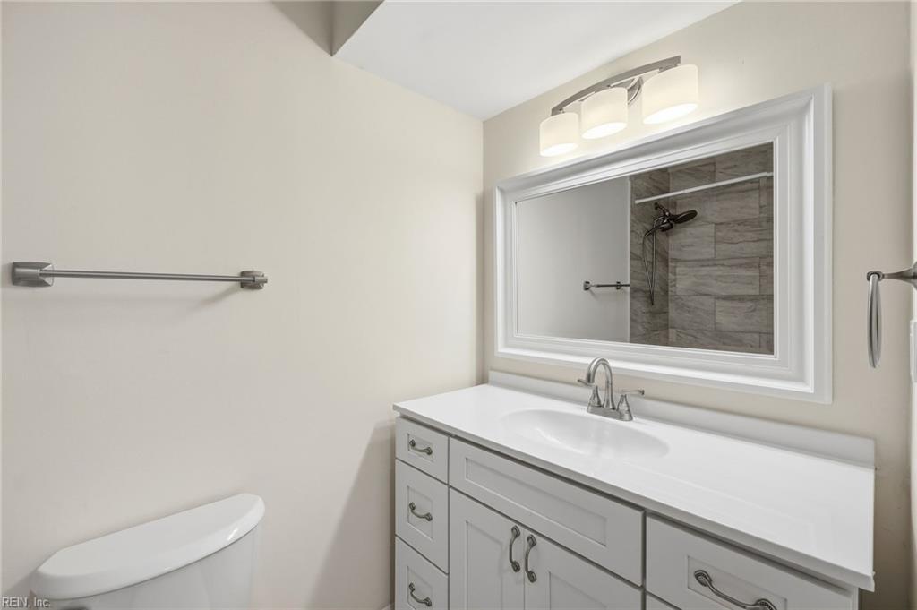 2301 Rush St Property Photo 15