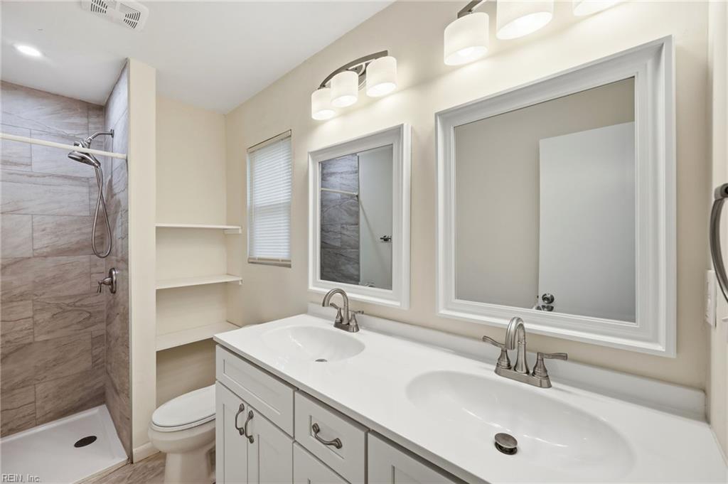 2301 Rush St Property Photo 23