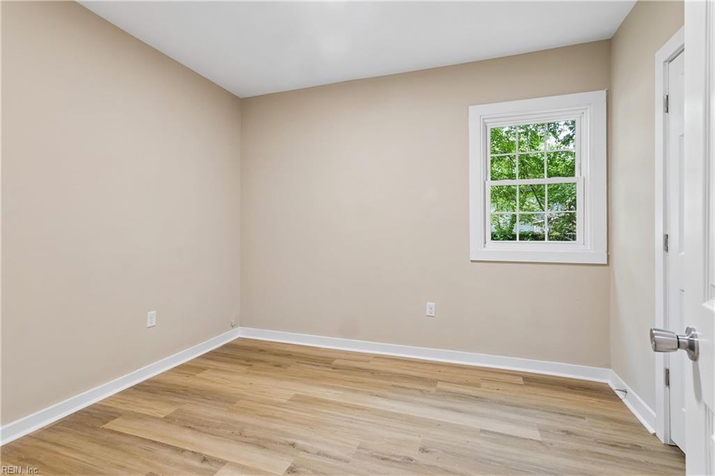 2511 Roanoke Ave Property Photo 22