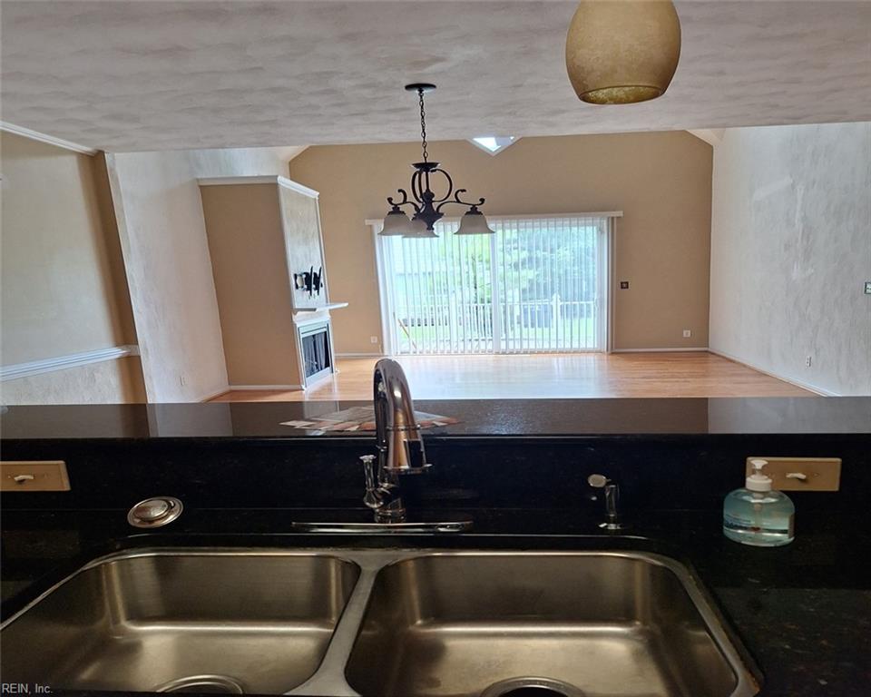 1005 Christiana Cir Property Photo 7