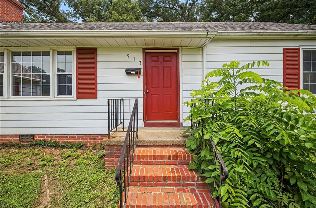 913 Jackson Dr Property Photo 3