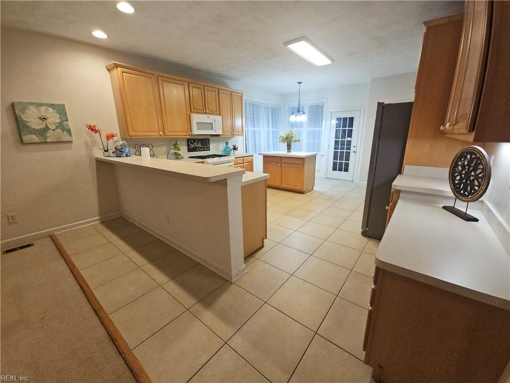 806 Falls Creek Dr Property Photo 5