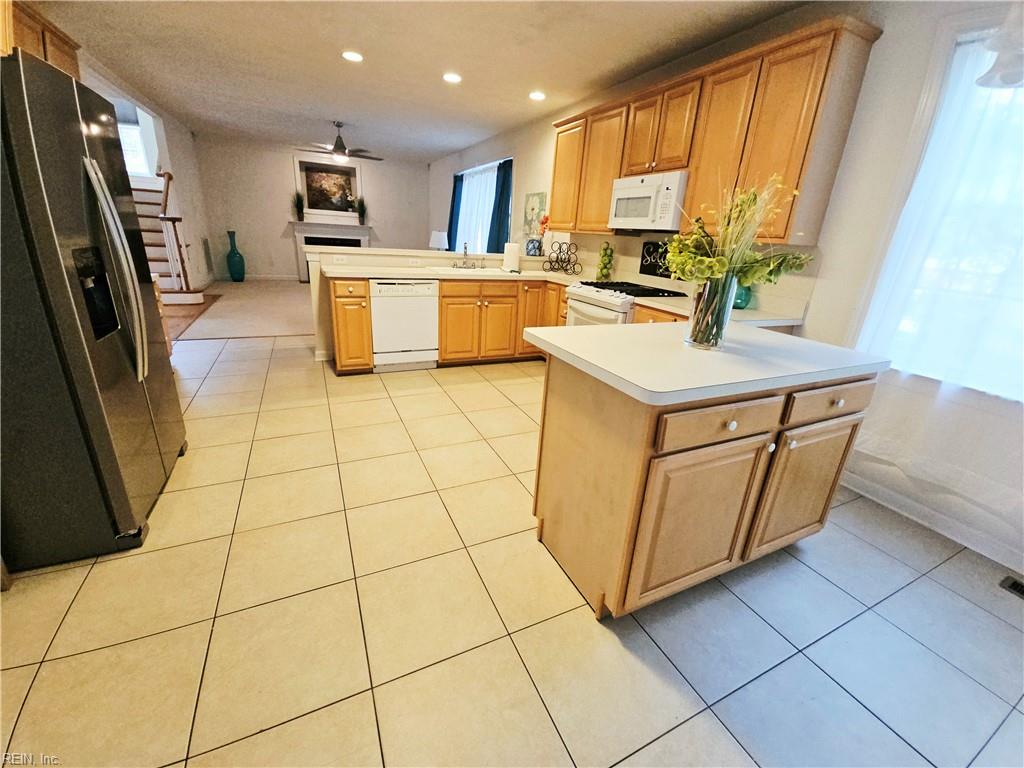 806 Falls Creek Dr Property Photo 12