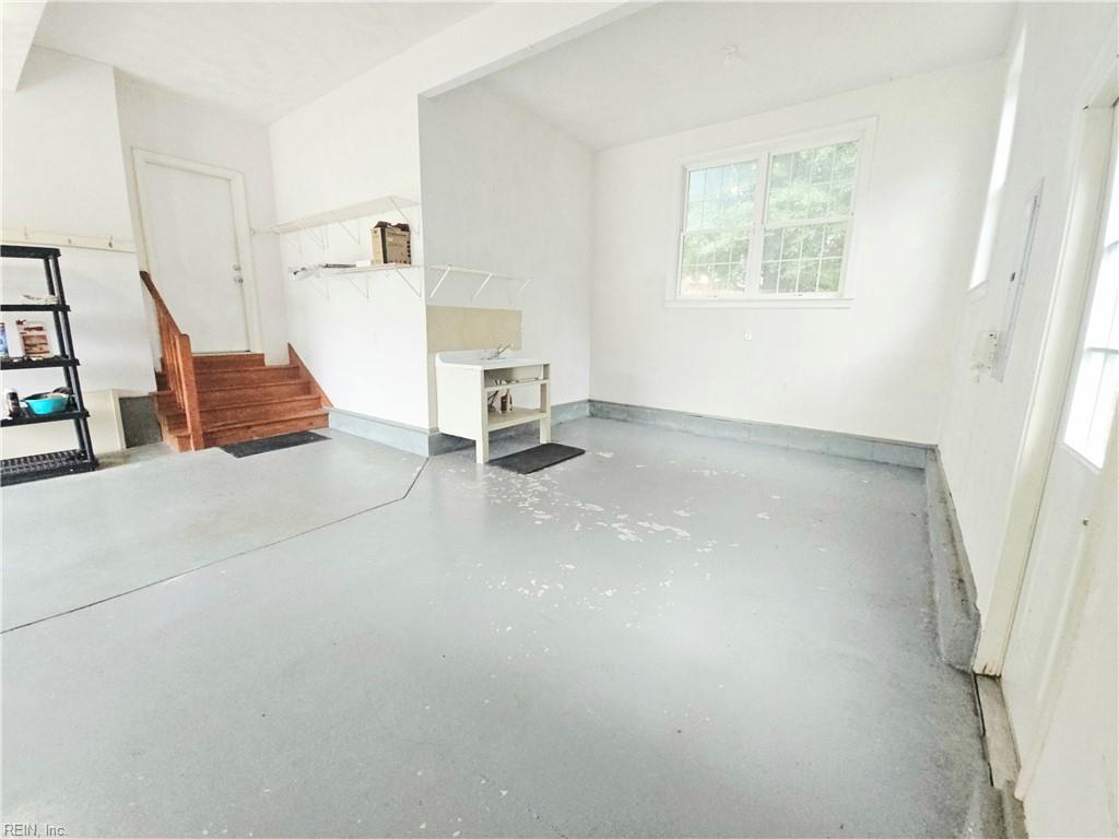 806 Falls Creek Dr Property Photo 21
