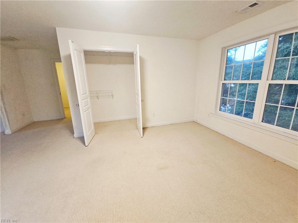 806 Falls Creek Dr Property Photo 33