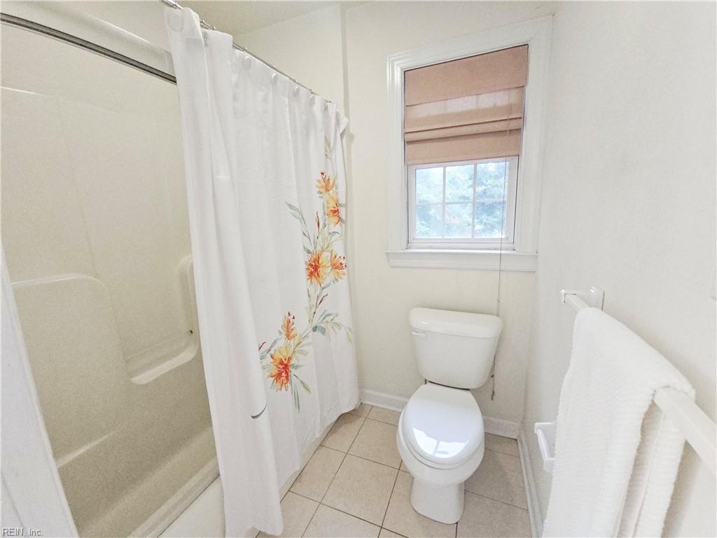 806 Falls Creek Dr Property Photo 35