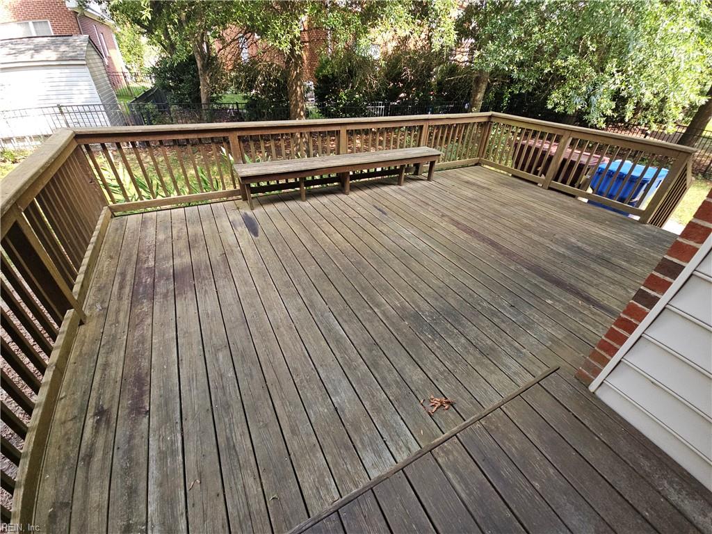806 Falls Creek Dr Property Photo 42