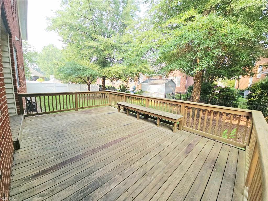 806 Falls Creek Dr Property Photo 46