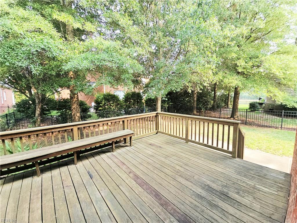 806 Falls Creek Dr Property Photo 47