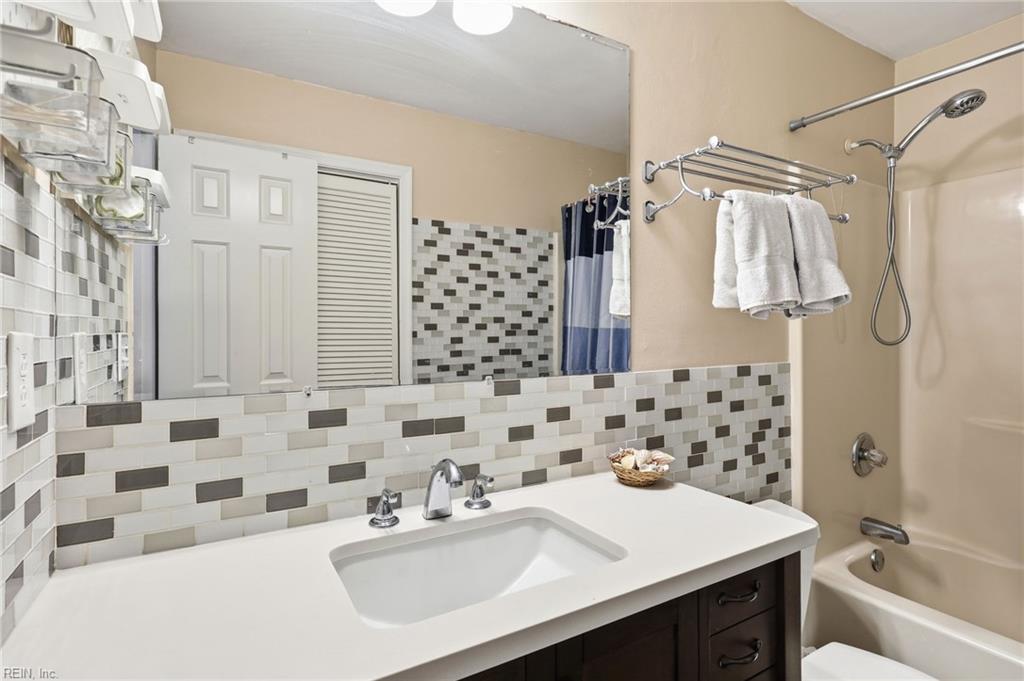 1701 Chilhowie Cir Property Photo 30