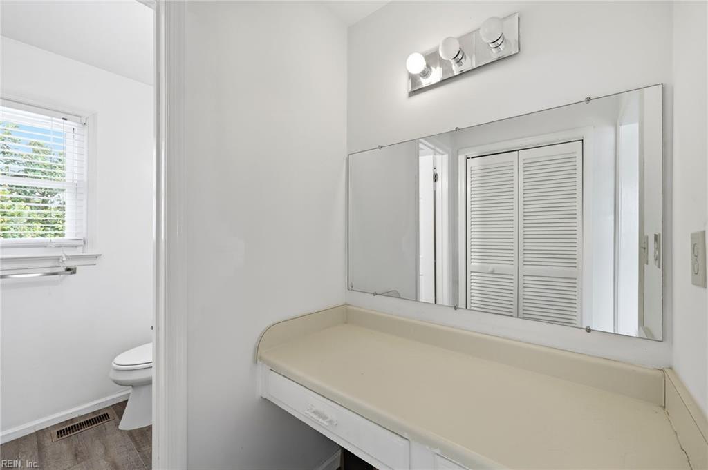 1701 Chilhowie Cir Property Photo 35